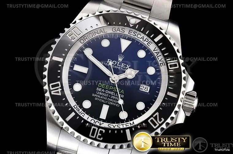 1114 ROLSD097A – Deep Sea Dweller Packable 1017